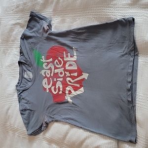 Urban Outfitters Vintage East Side Pride T-shirt Size Medium